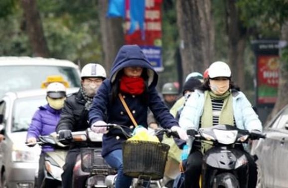 Dự báo thời tiết 8/12: Áp thấp nhiệt đới vào Biển Đông, Hà Nội đêm rét ngày nắng