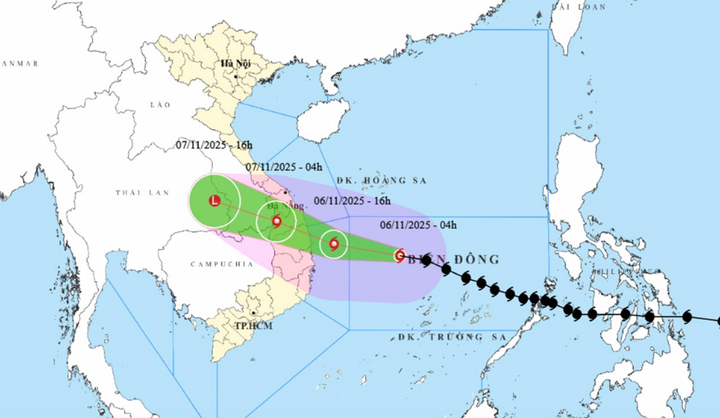 Bão số 13 Kalmaegi tăng tốc, giật cấp 17, từ hôm nay miền Trung mưa như trút